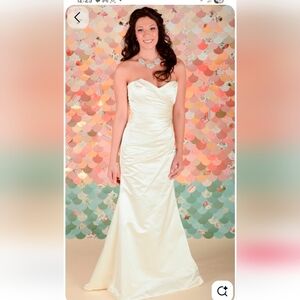 Elegant Cream Strapless Wedding Dress